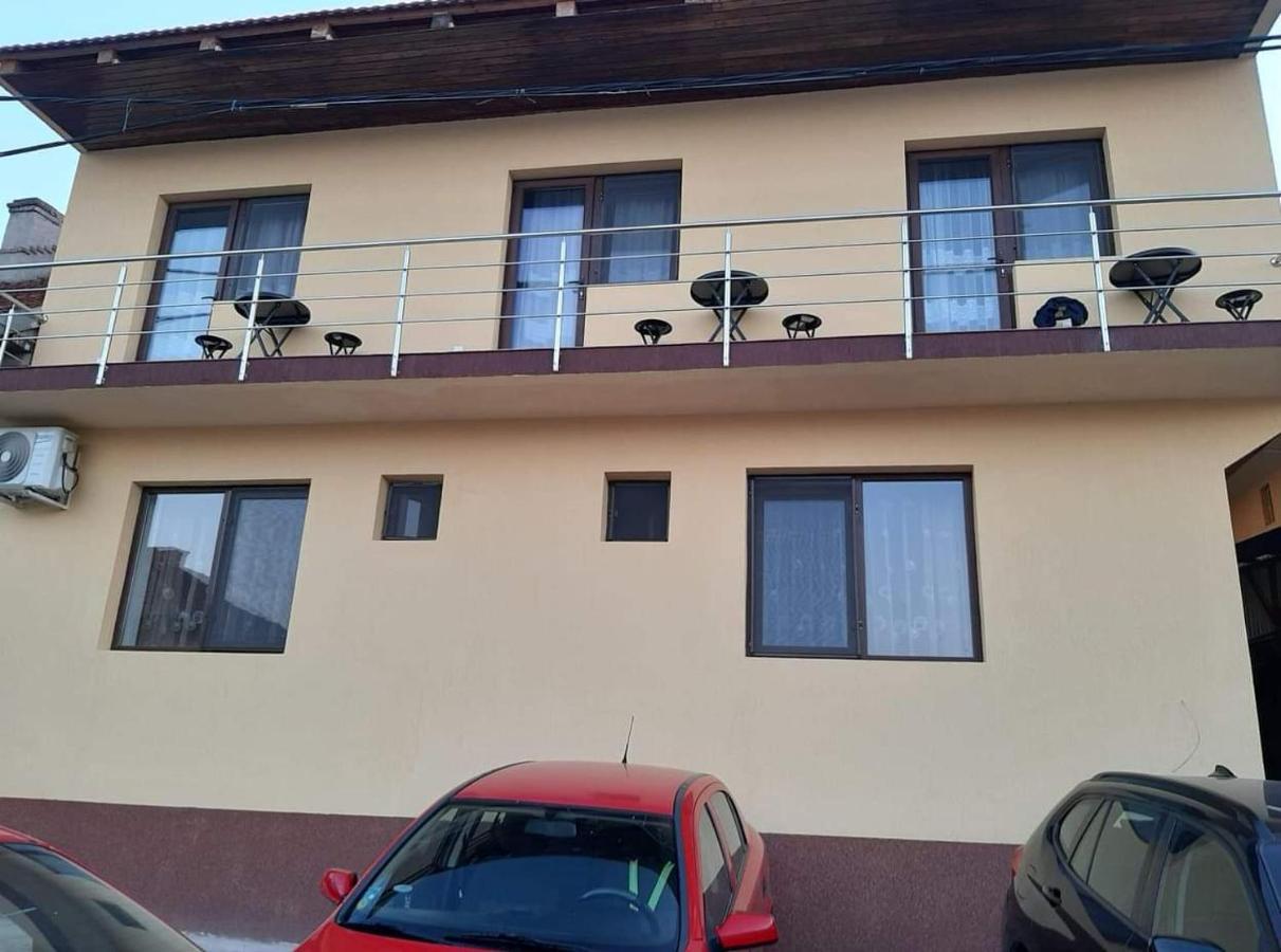 Casa Dalys Hotel Orsova Ngoại thất bức ảnh