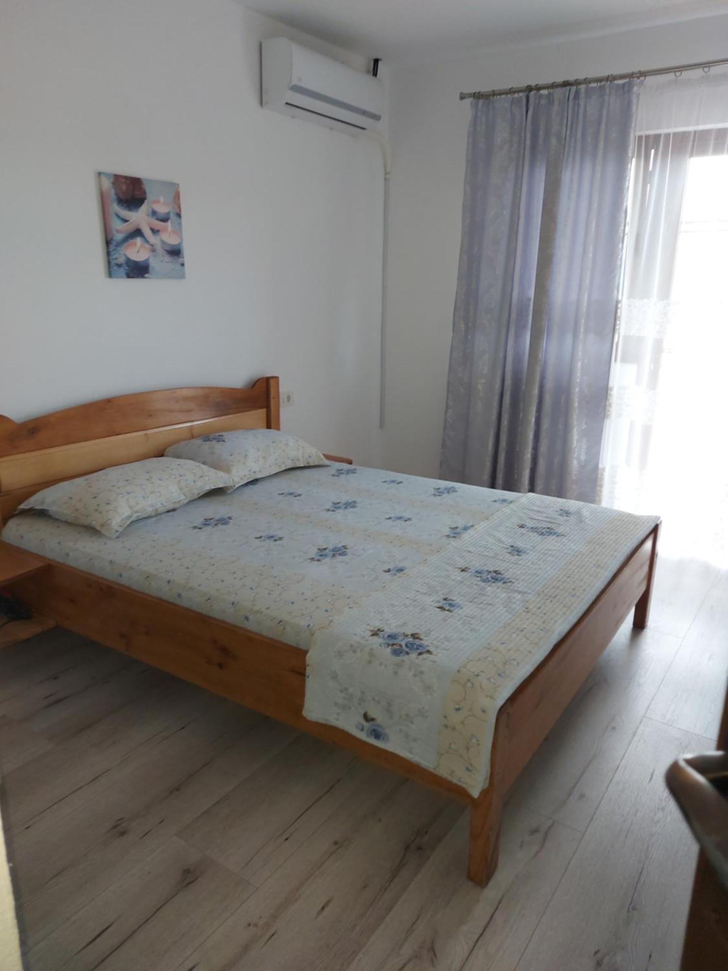 Casa Dalys Hotel Orsova Ngoại thất bức ảnh