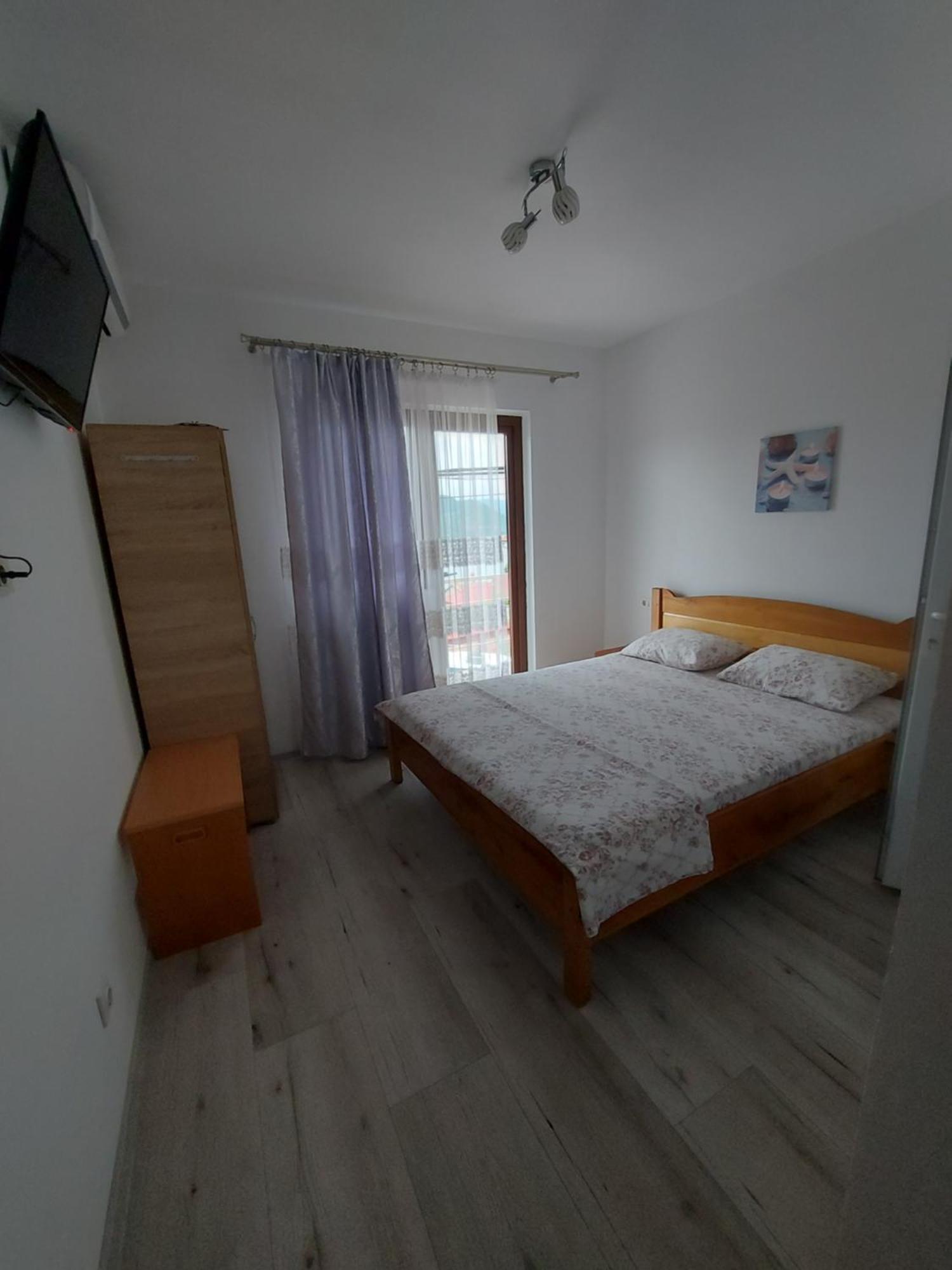 Casa Dalys Hotel Orsova Ngoại thất bức ảnh