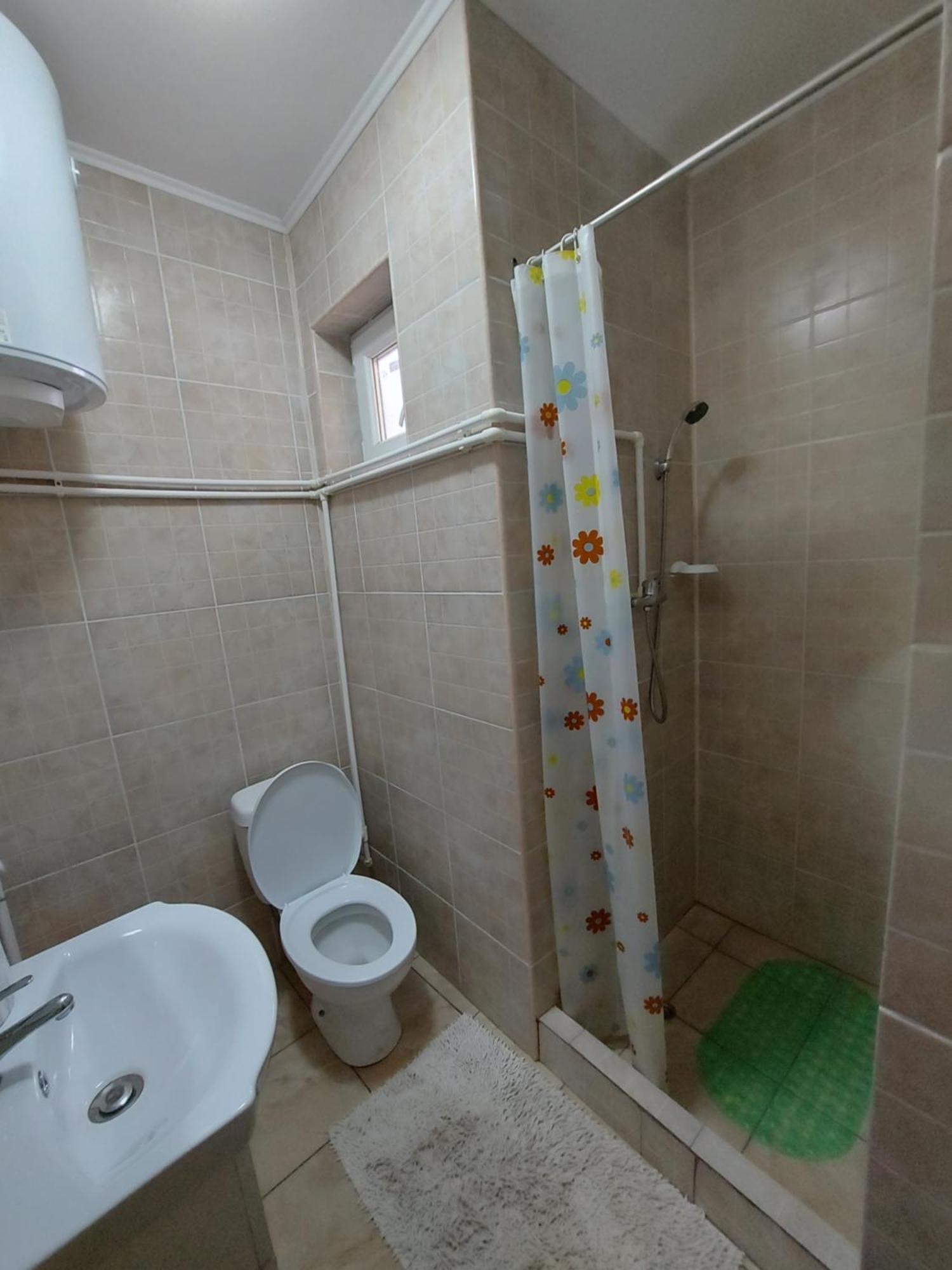 Casa Dalys Hotel Orsova Ngoại thất bức ảnh
