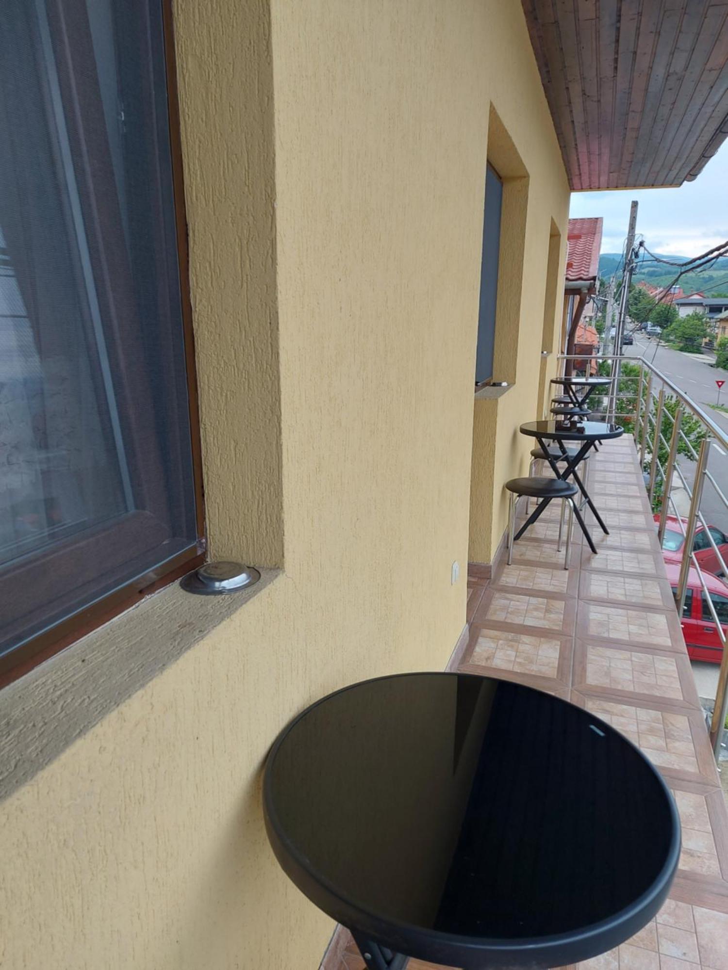 Casa Dalys Hotel Orsova Ngoại thất bức ảnh